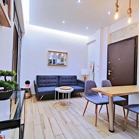 Wsd Luxury Stylish 2Bedroom Apartment With Blacony 1' To Metro Athena Bagian luar foto