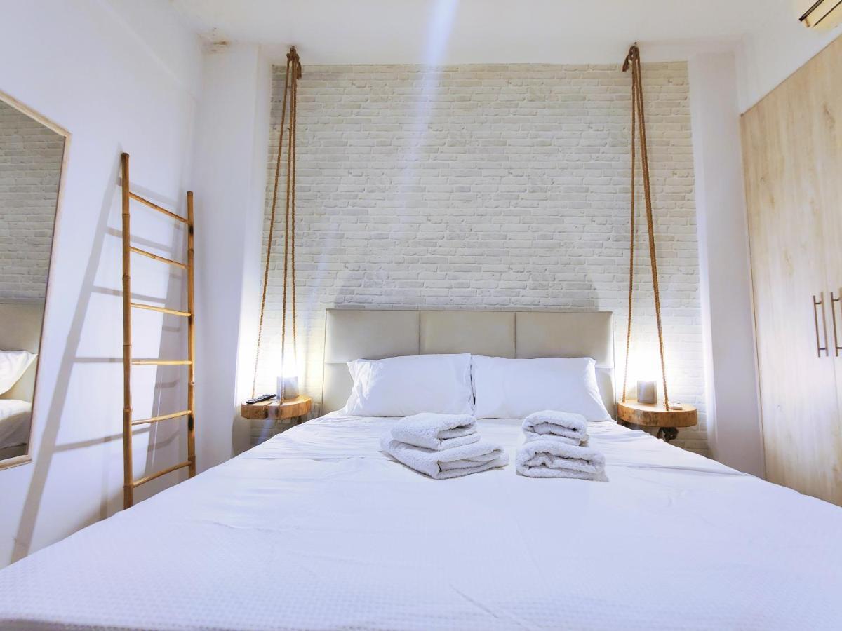 Wsd Luxury Stylish 2Bedroom Apartment With Blacony 1' To Metro Athena Bagian luar foto